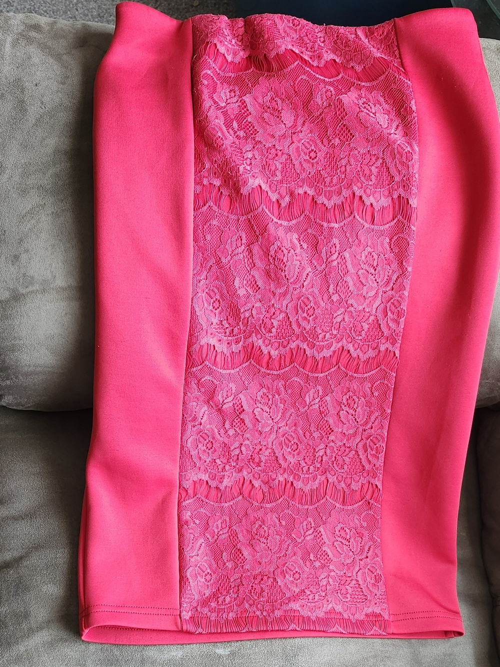 Sequin Hearts Red Lace-Front Pencil Skirt